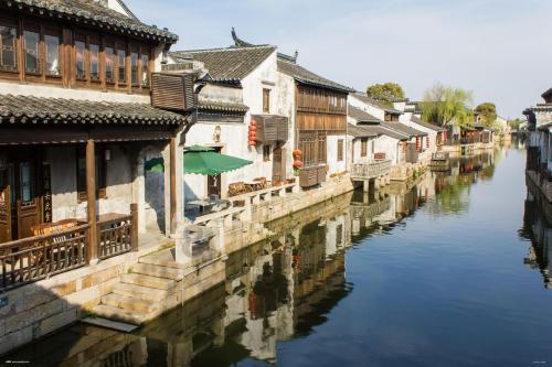 新大正:部分董事、高管人员耗资870.35万元增持总股本的0.31%股份