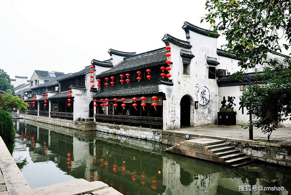 平遥古城城墙坍塌和滑落达51处，现场是否有造成人员伤亡？游戏画面